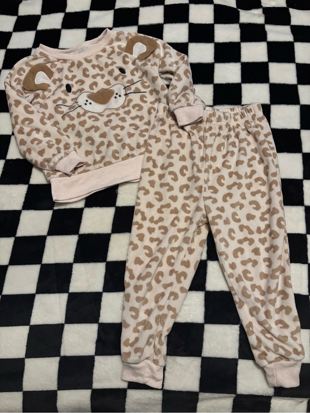 2T cheetah outfit